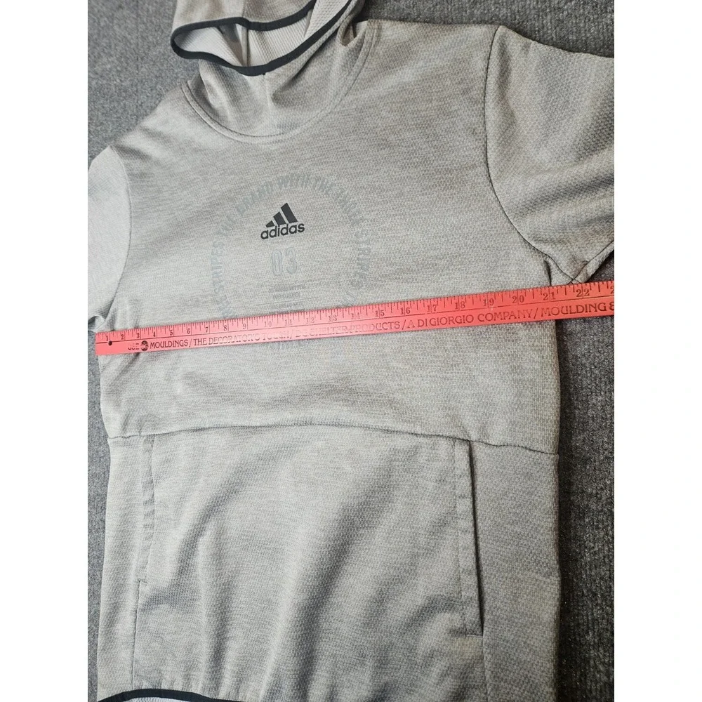 Adidas Mens Team Issue Badge Of Sport Hoodie Size Large Gray Athletic Cut